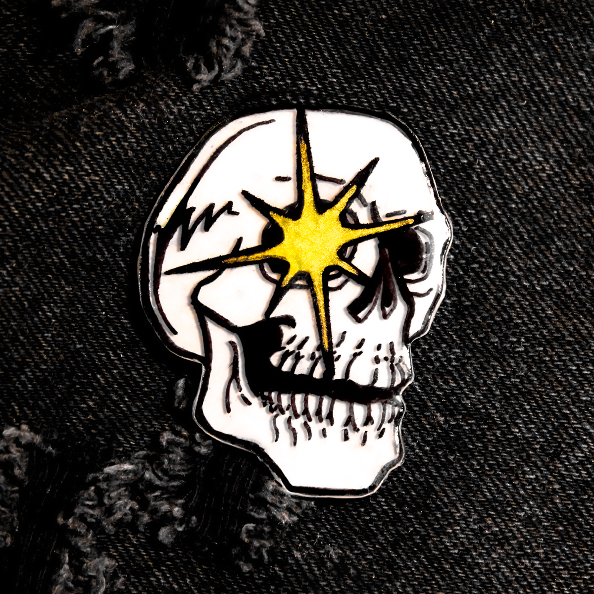 Starry Eyed Skull Pin